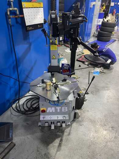 Tyre Changer