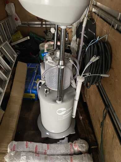 Wast oil drain